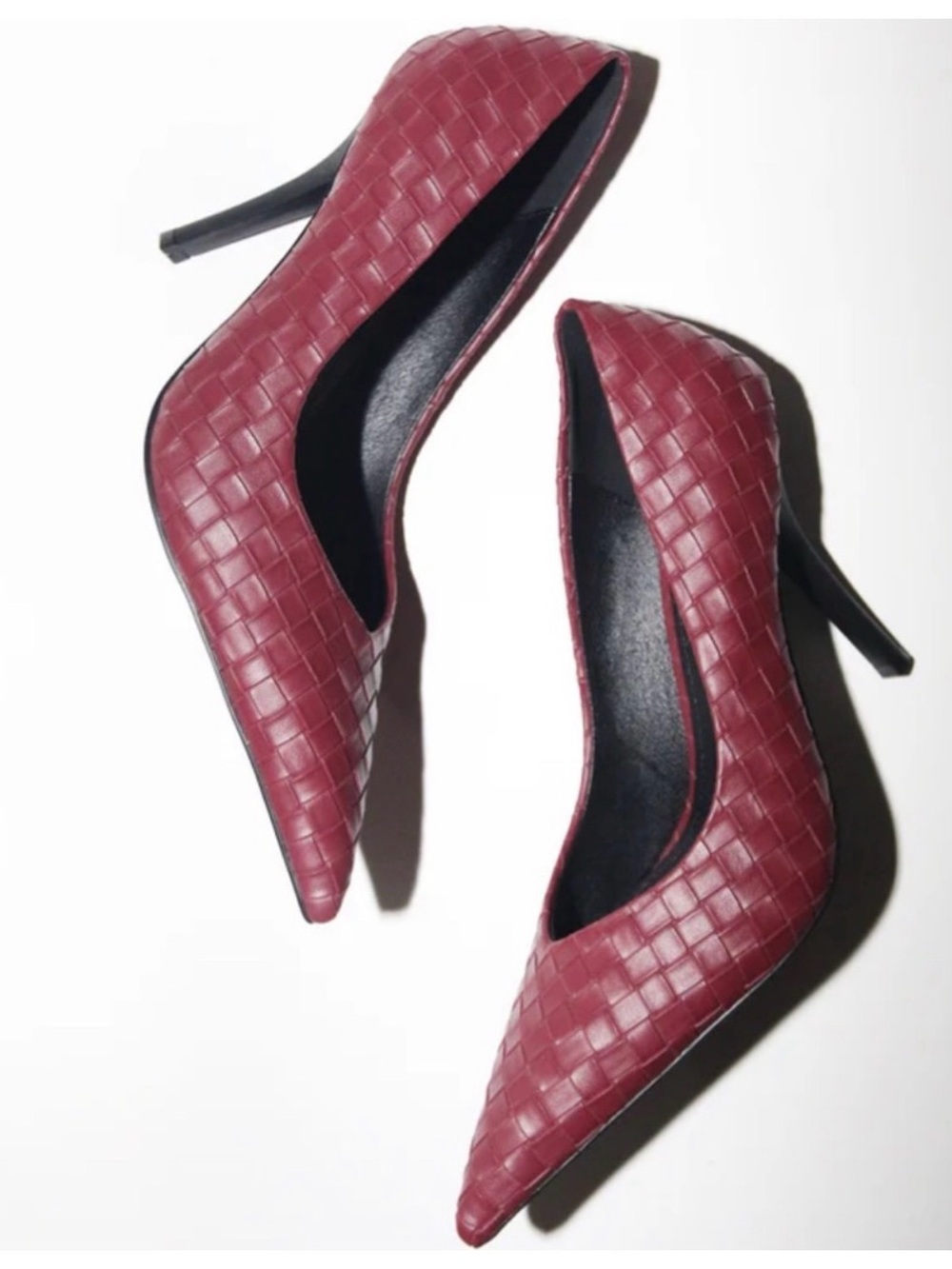 CULT of COQUETTE CHLOE WINE WOVEN PUMPS 105 MM. Color: Burgundy